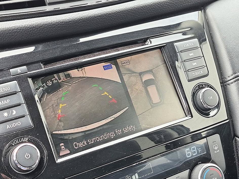 Certified Used 2020 Magnetic Black Pearl Nissan SL image 23