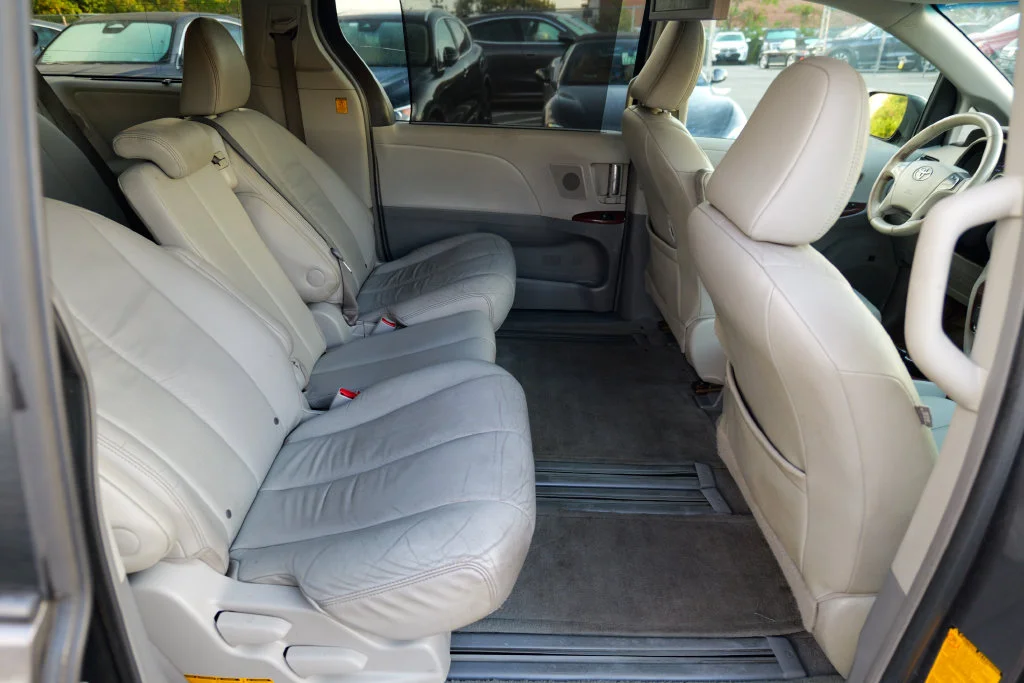Used 2011 Predawn Gray Mica Toyota XLE image 26