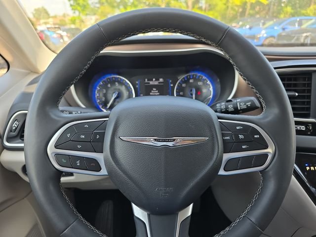 2023 Chrysler Voyager LX - Photo 19