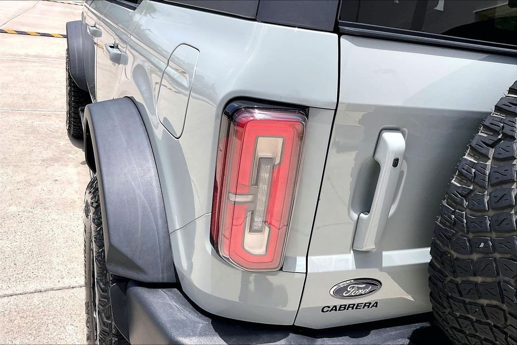 Used 2021 Green Ford Wildtrak image 25