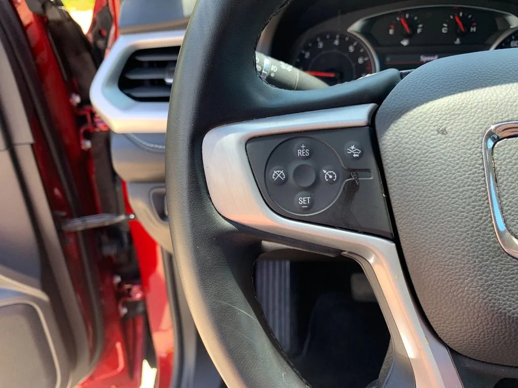 Used 2023 Red GMC SLT image 30