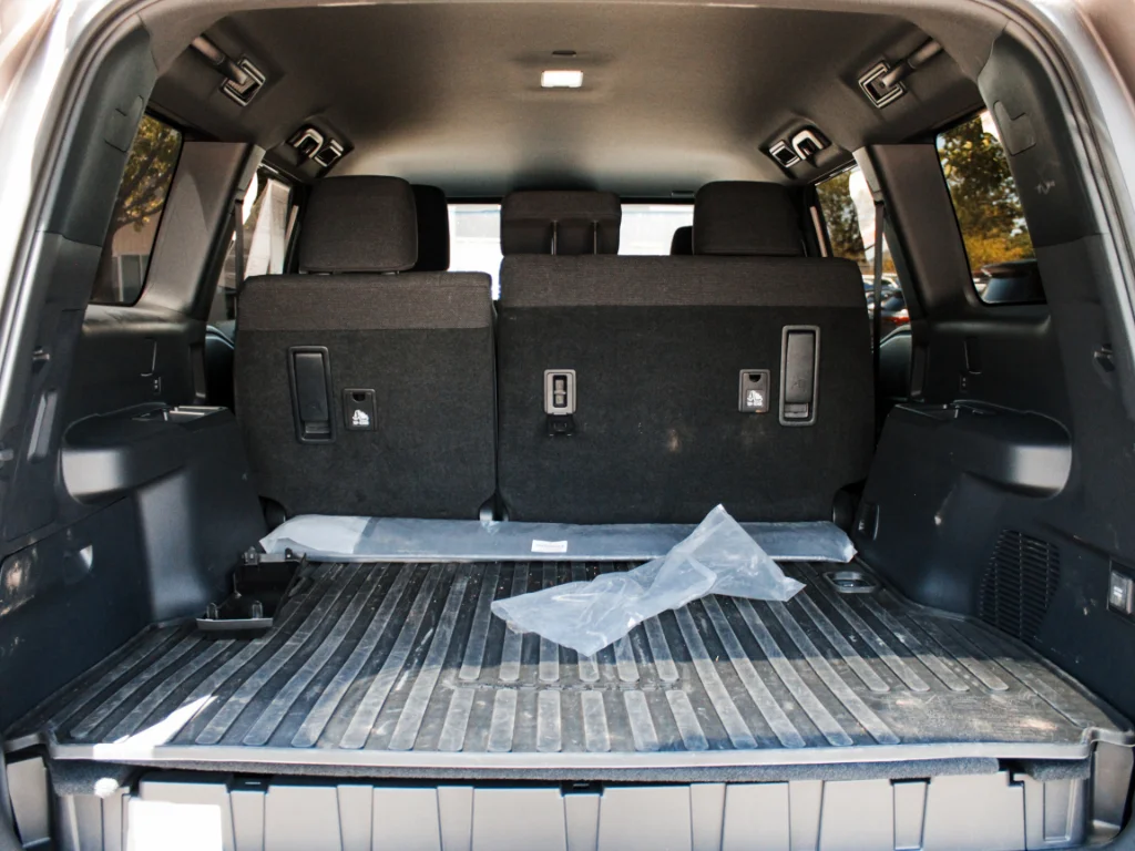 Used 2025  Toyota  image 26