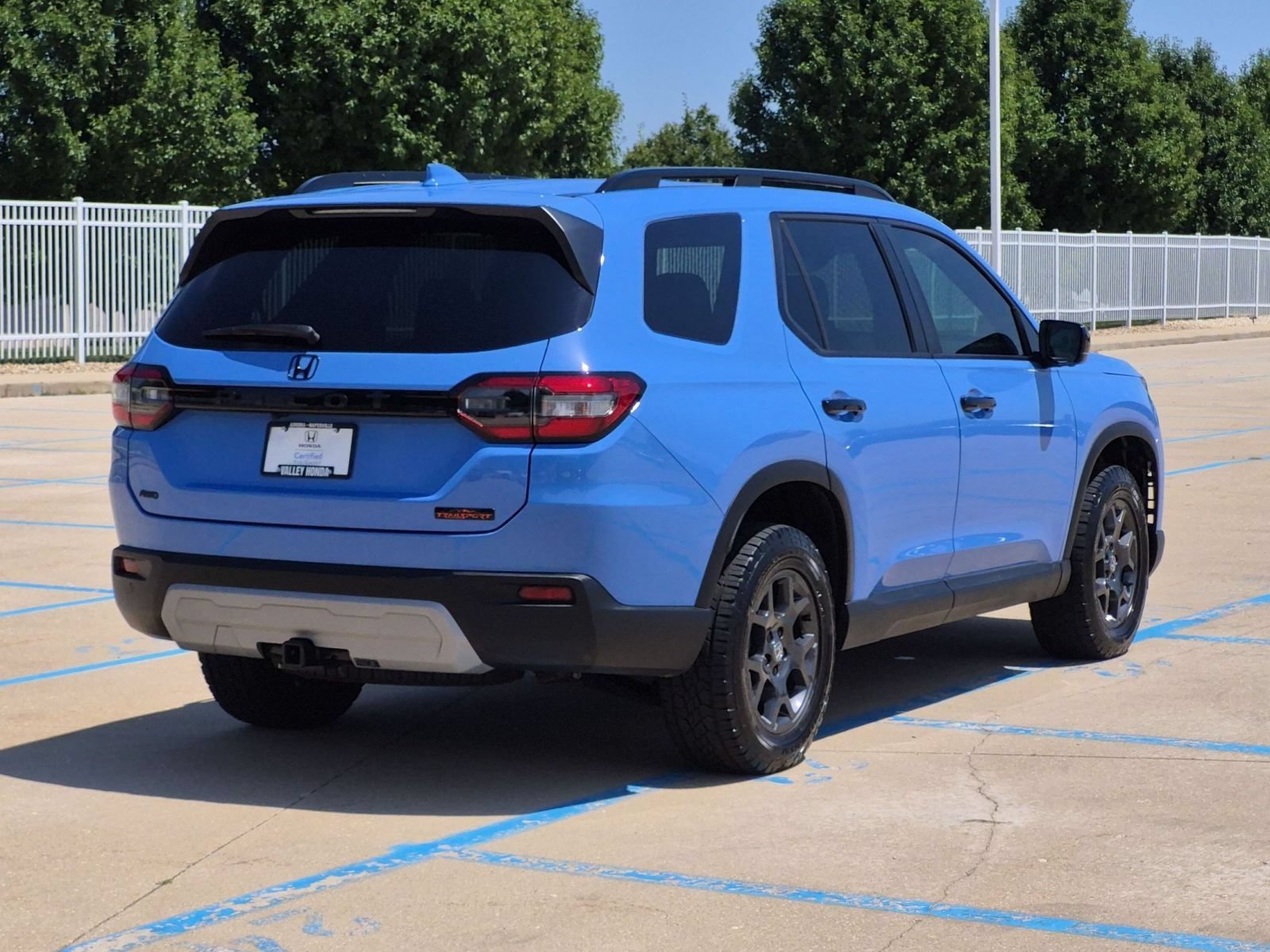 Certified Used 2025 Diffused Sky Pearl Honda TrailSport image 6