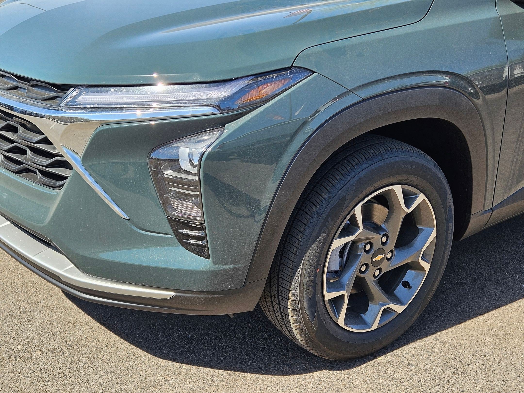 2026 Chevrolet Trax LT - Photo 16
