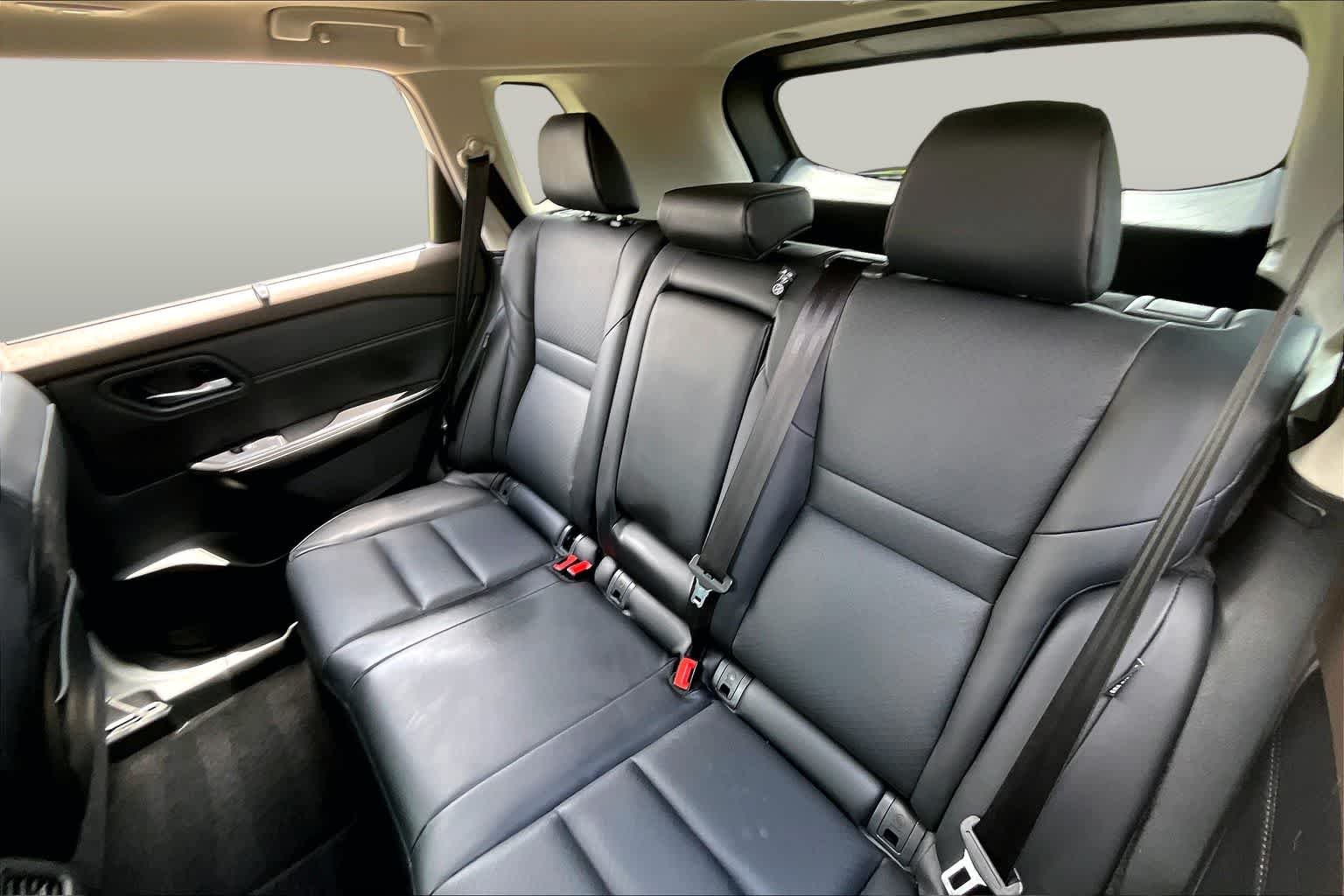 Certified Used 2023 Gun Metallic Nissan SV image 18