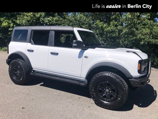 Used 2022 Oxford White Ford Wildtrak image 1
