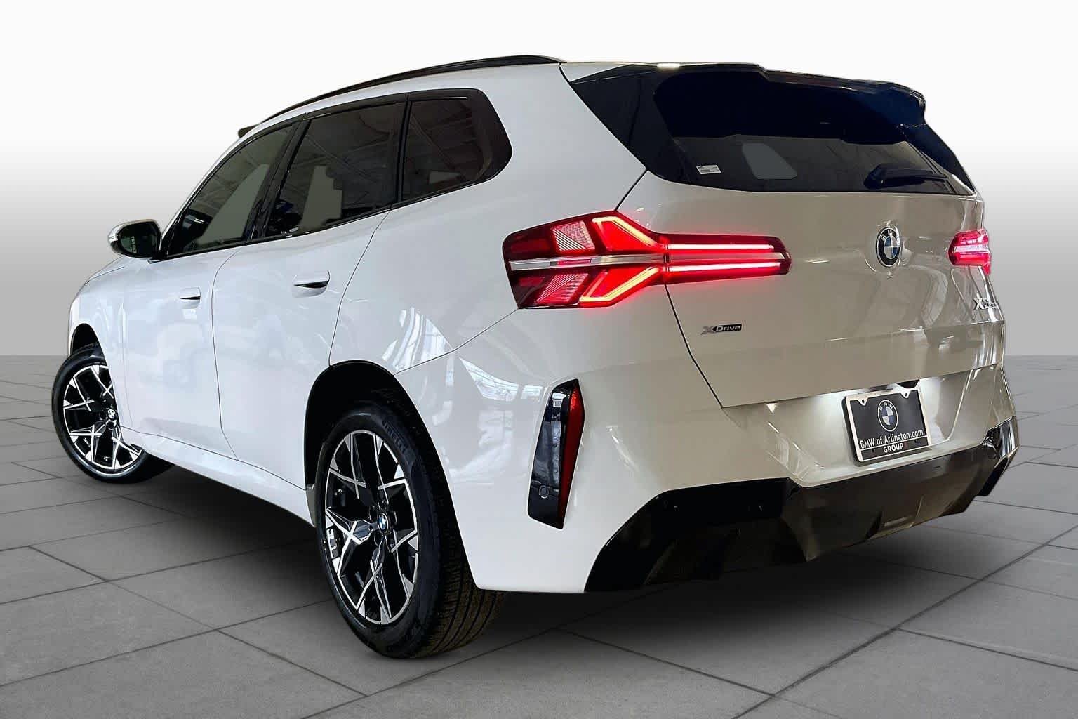 Used 2026 Alpine White BMW 30 xDrive image 9