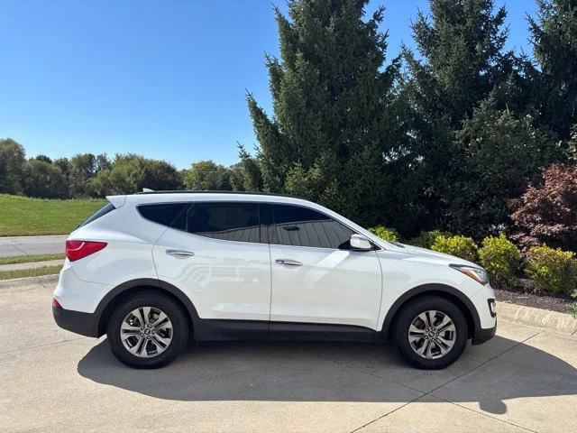 Used 2016 Frost White Pearl Hyundai 2.4 Base image 6