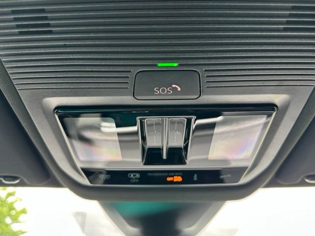 New 2026 Silver Mist Metallic Volkswagen 2.0T SE w/Technology image 38