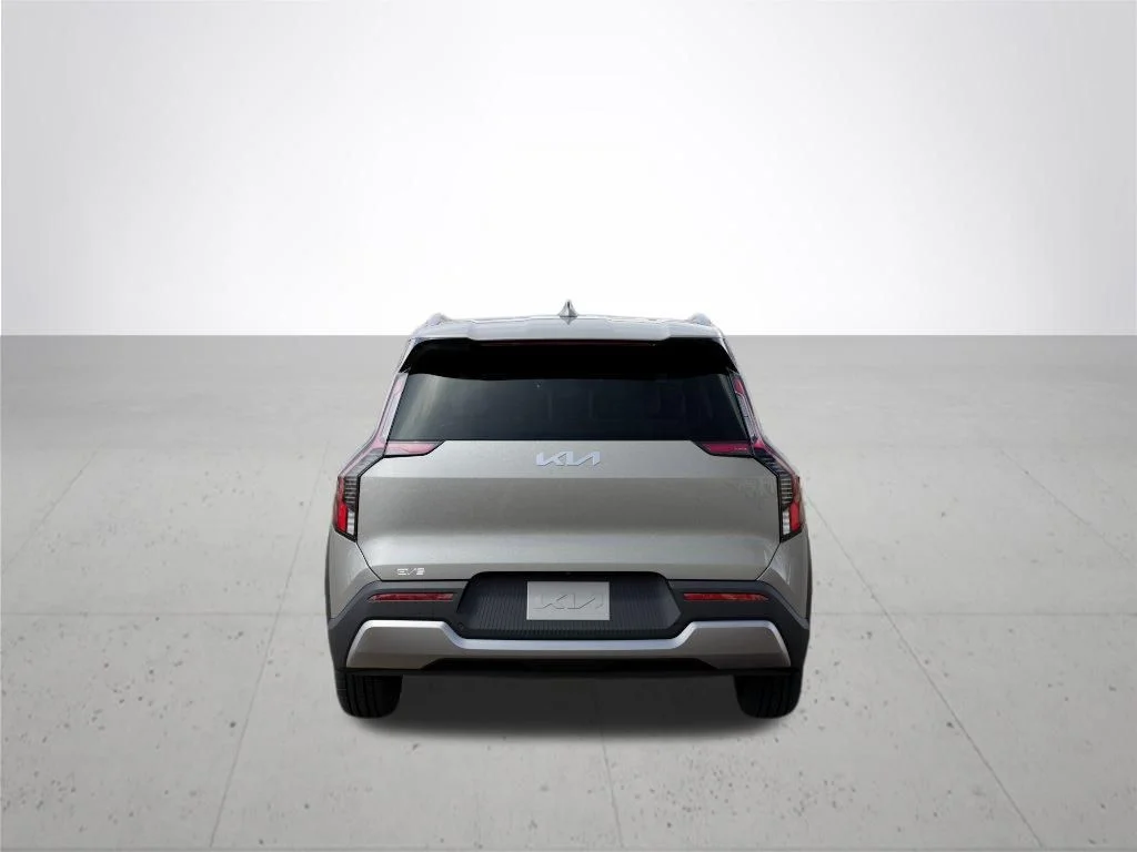 New 2026 Ivory Silver Kia Wind AWD image 5