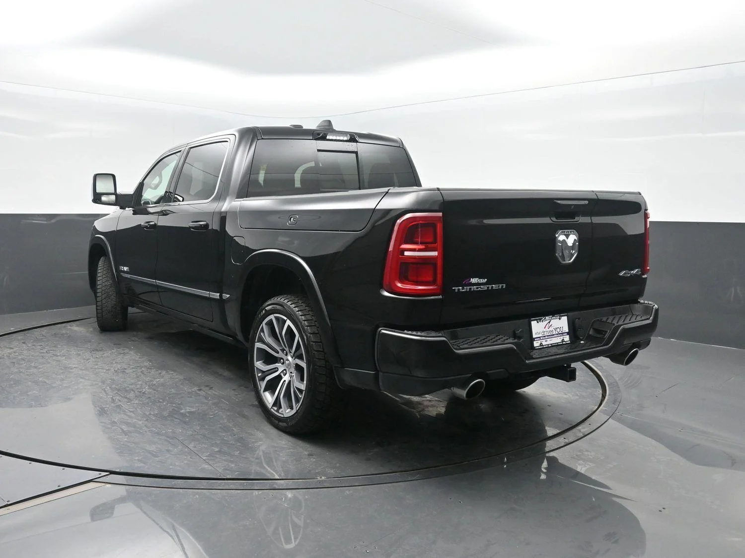 Used 2025 Diamond Black Crystal Pearlcoat Ram Tungsten image 46