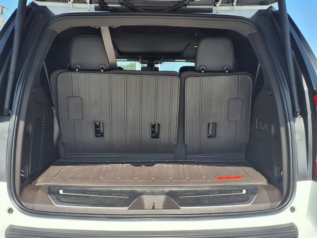 Used 2022 White GMC Denali image 26