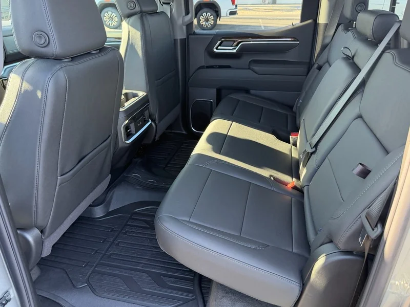 New 2026 Sterling Metallic GMC Elevation image 19