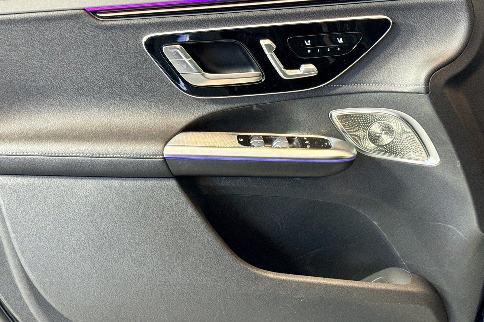 New 2026 Black Mercedes-Benz EQE 320 image 16