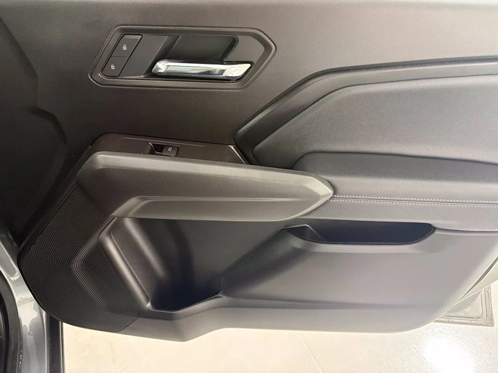 Used 2025 Gray Chevrolet LT image 15