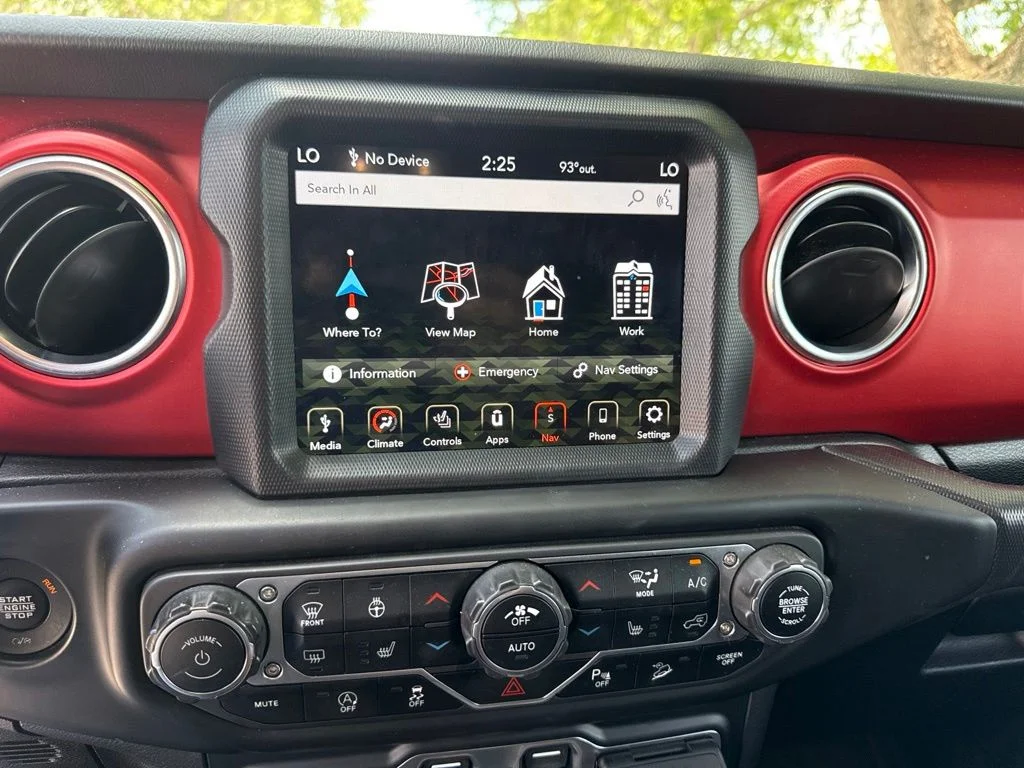Used 2020 Black Jeep Unlimited Rubicon image 12