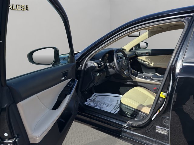 Used 2016 Black Lexus  image 12