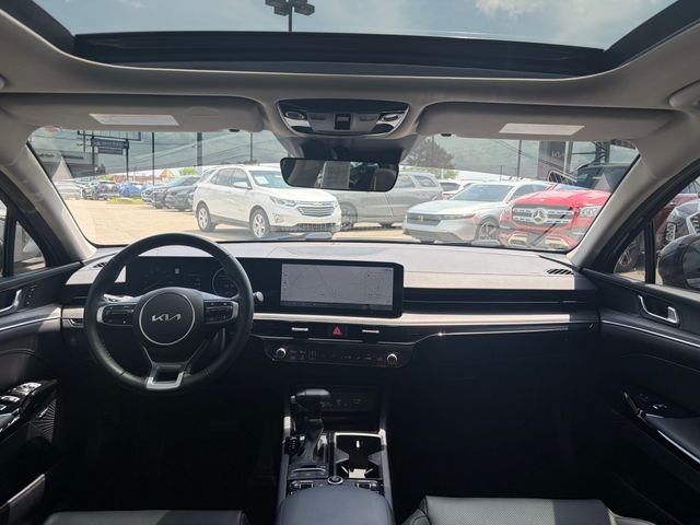 2025 Kia K5 EX - Photo 24