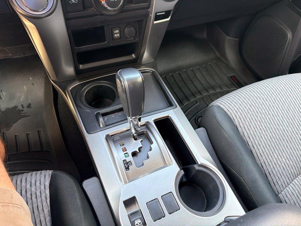 Used 2019 White Toyota SR5 image 23