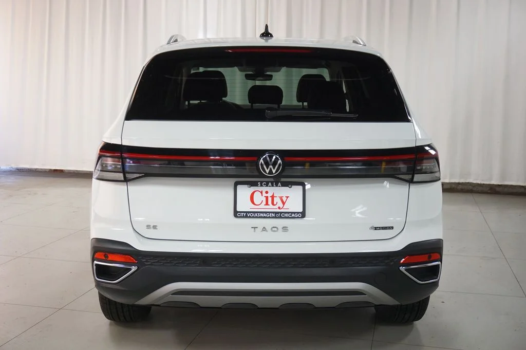 Certified Used 2025 Pure White Volkswagen 1.5T SE image 15