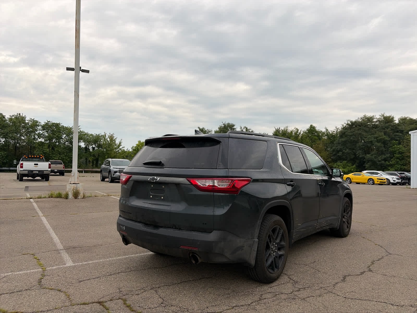 Used 2019 GRAPHITE METALLIC Chevrolet LT Cloth image 2