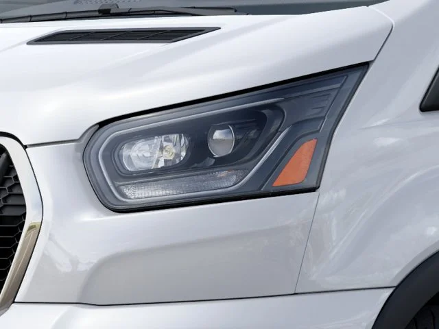 New 2027 Oxford White Ford XLT image 18