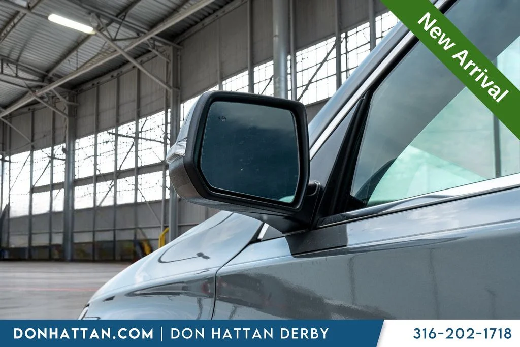 Used 2023 Gray Chevrolet LT image 31