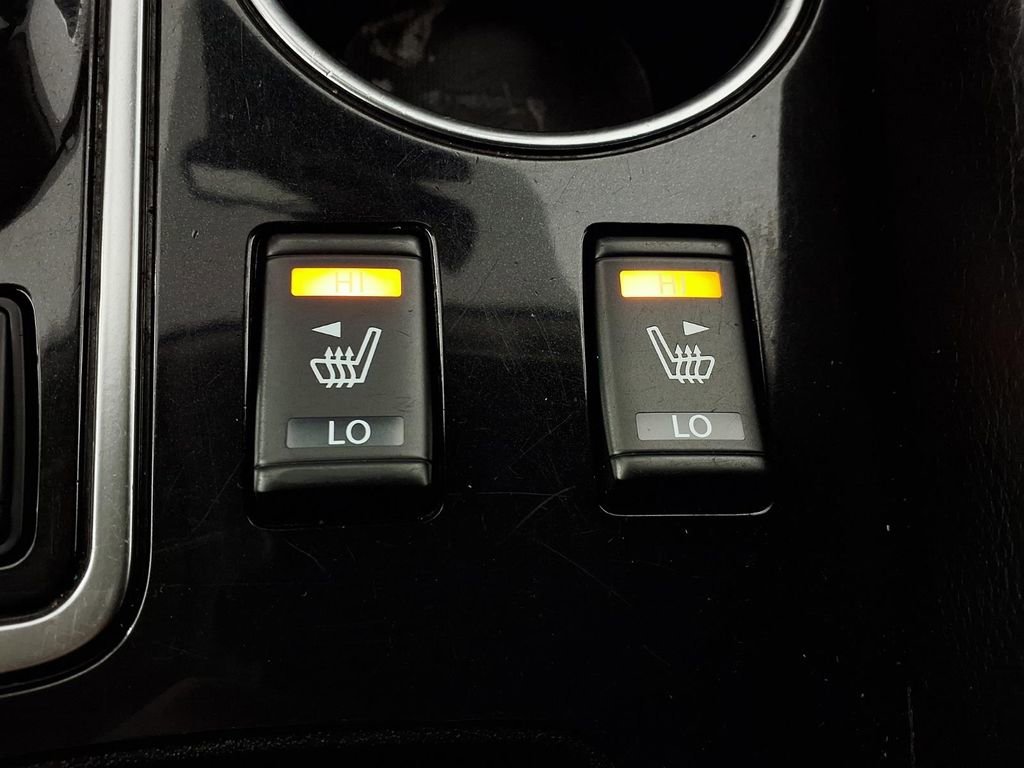 2022 Nissan Maxima SV - Photo 16
