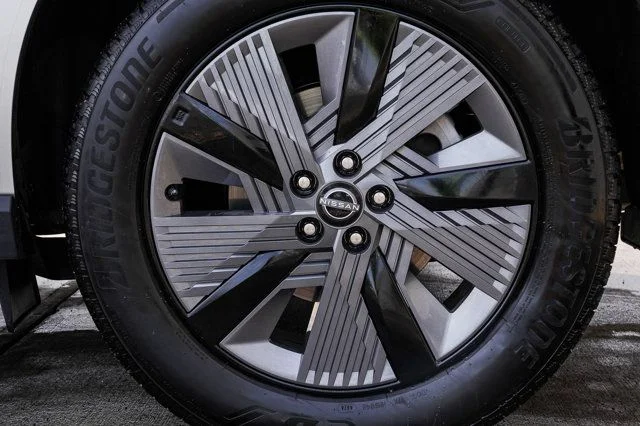 Certified Used 2025 Silver Nissan SL image 19