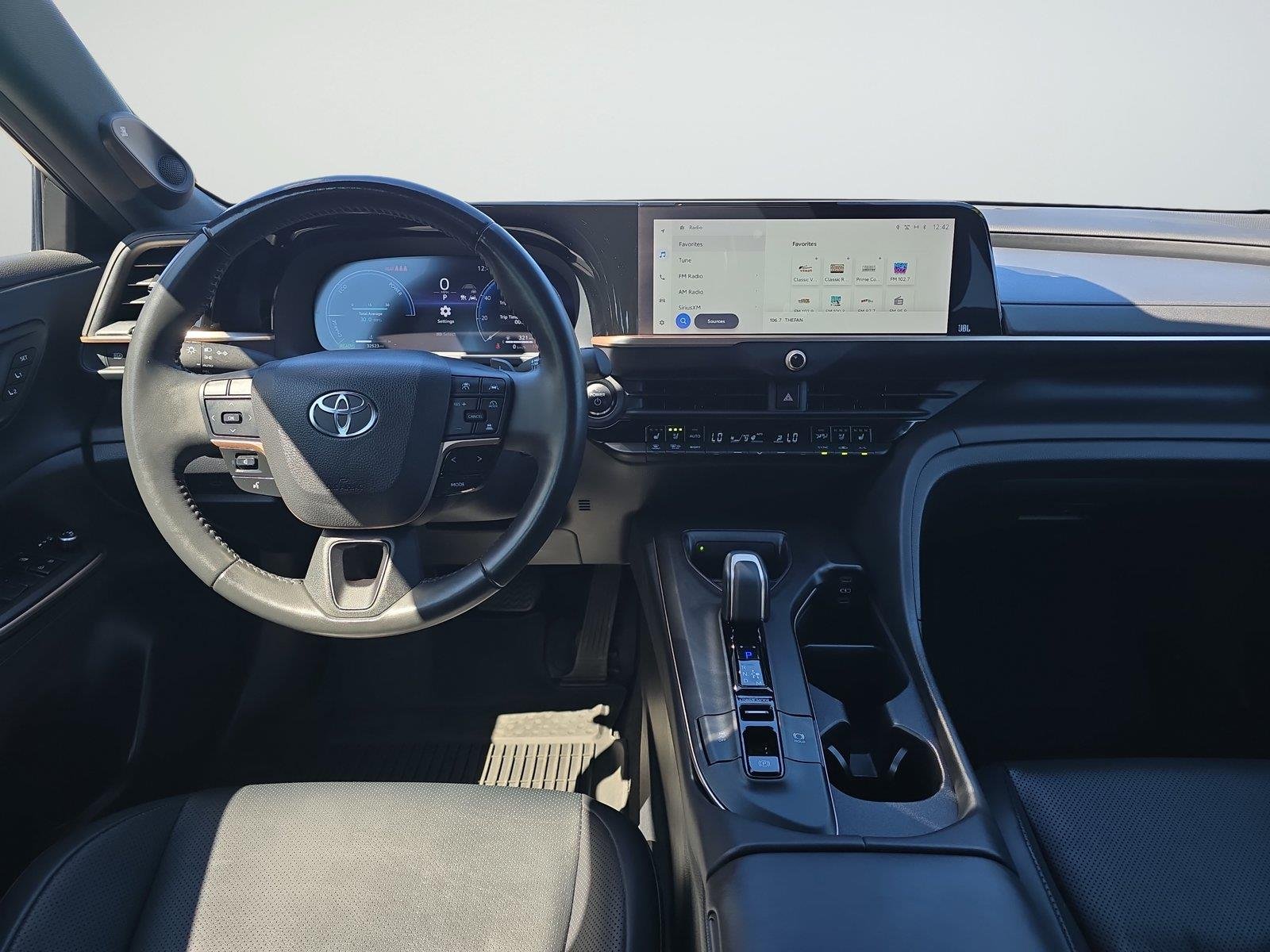 Used 2023 Black Toyota Platinum image 9