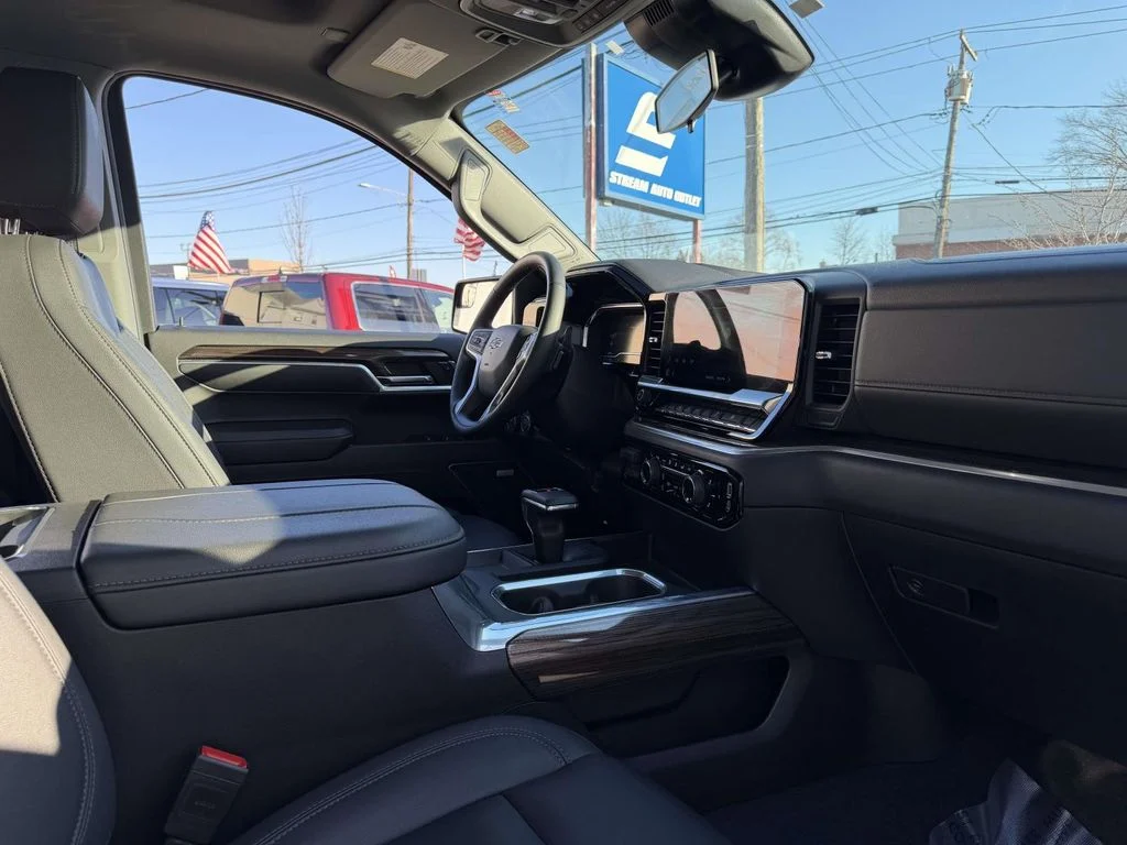 Used 2024 Black Chevrolet RST image 13