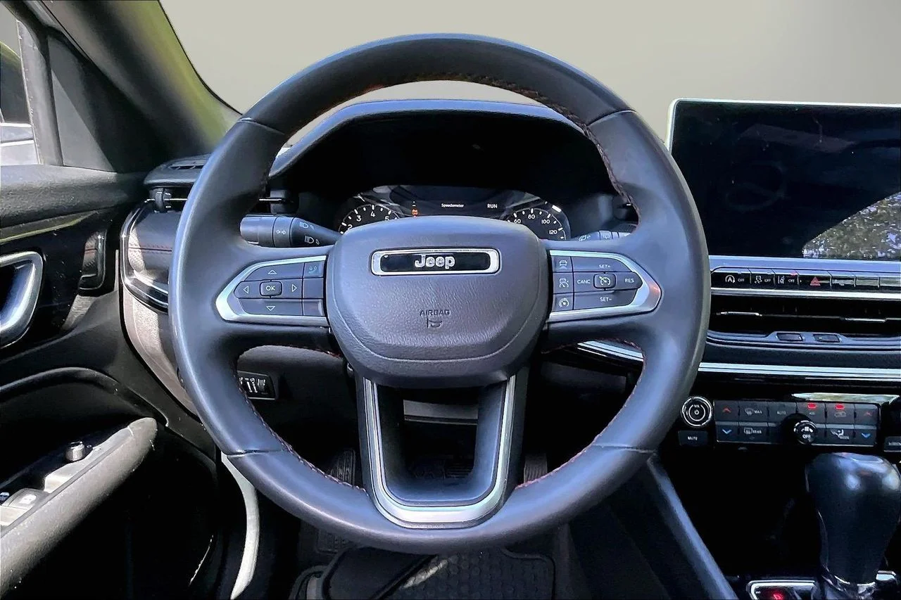 Used 2024 Silver Jeep Trailhawk image 10