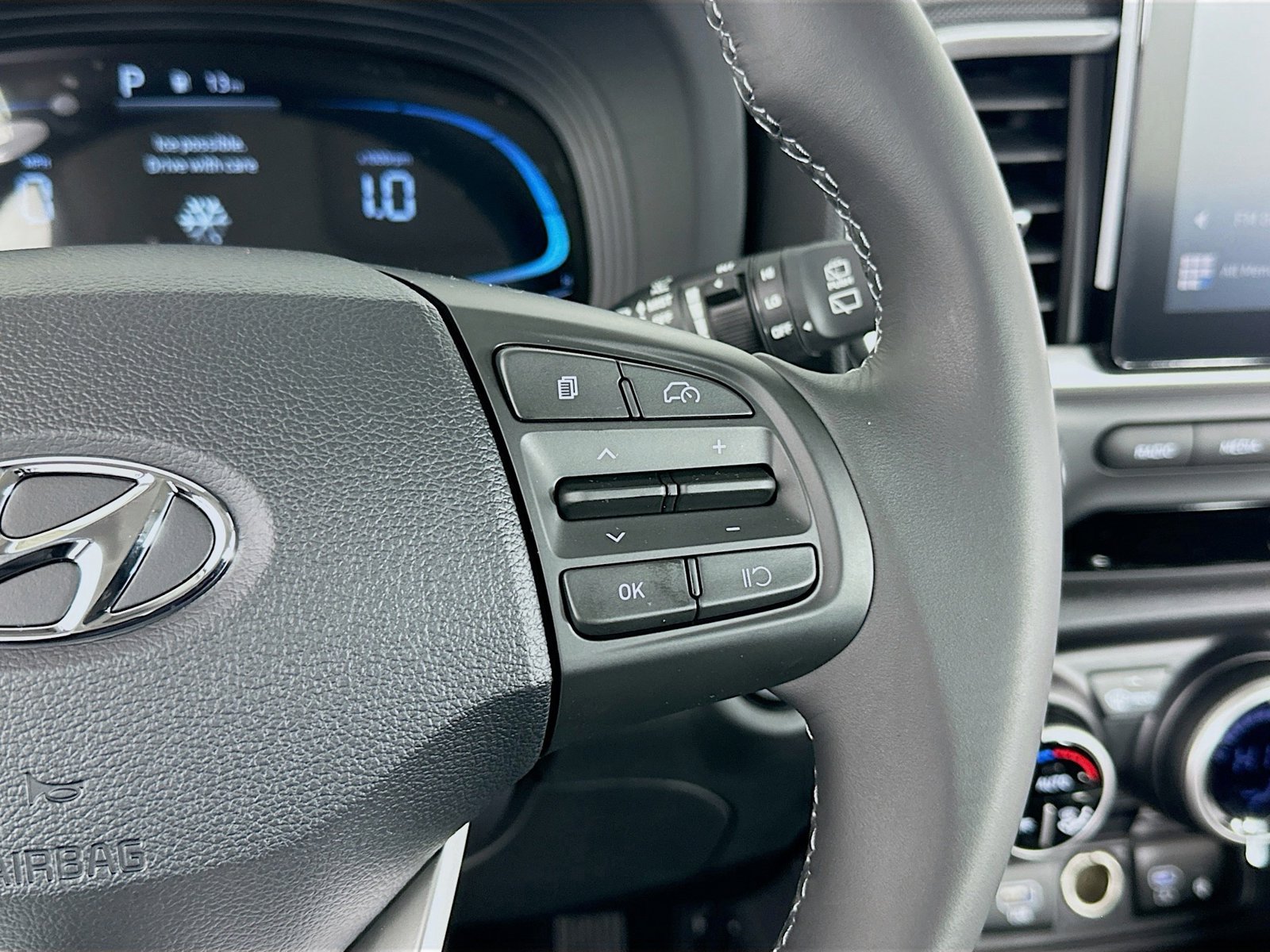 2026 Hyundai Venue SEL - Photo 15