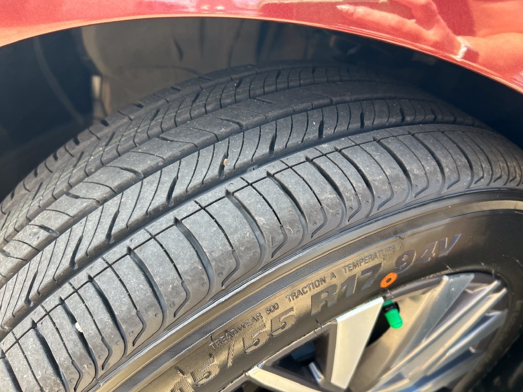 Used 2023 Red Nissan 2.5 SV image 27
