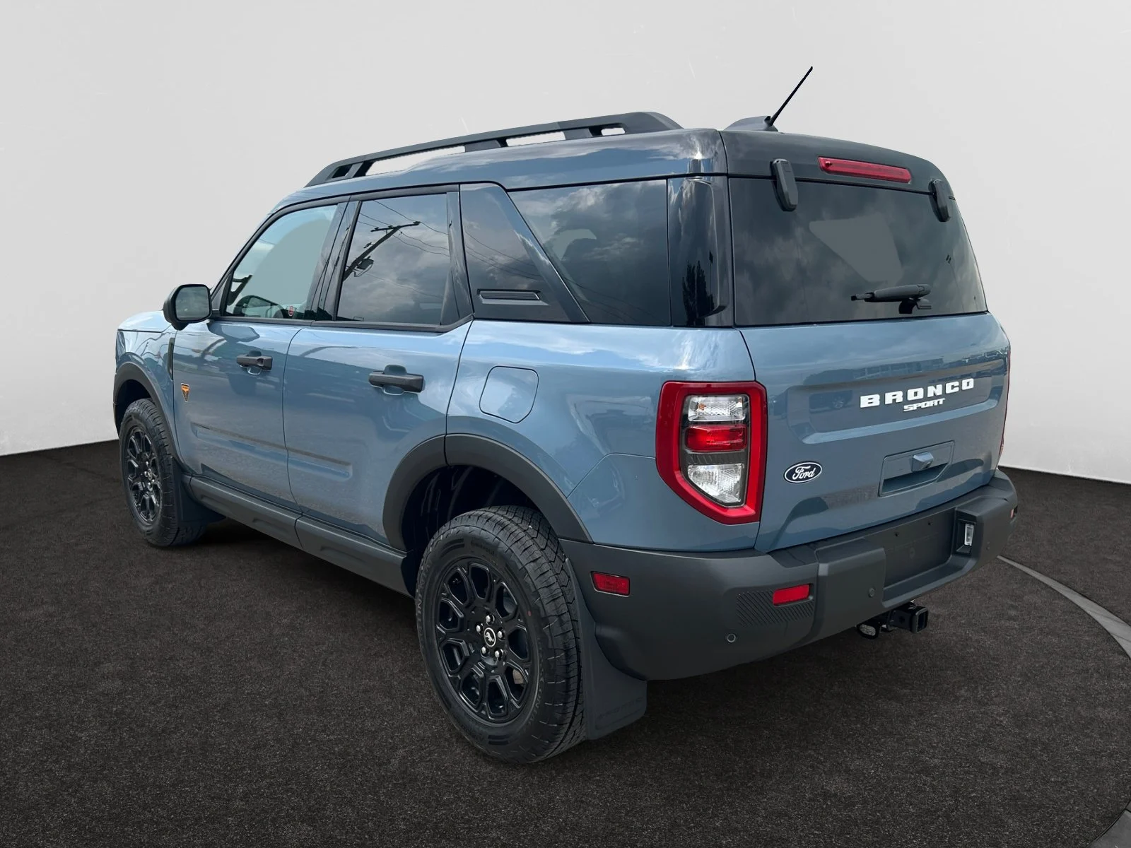 New 2026 Azure Grey Metallic Tri-Coat Ford Badlands image 3