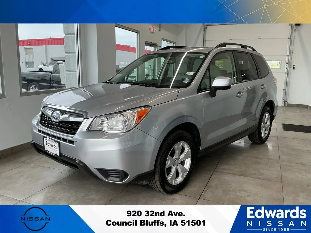 Used 2016 Silver Subaru 2.5i Premium image 5
