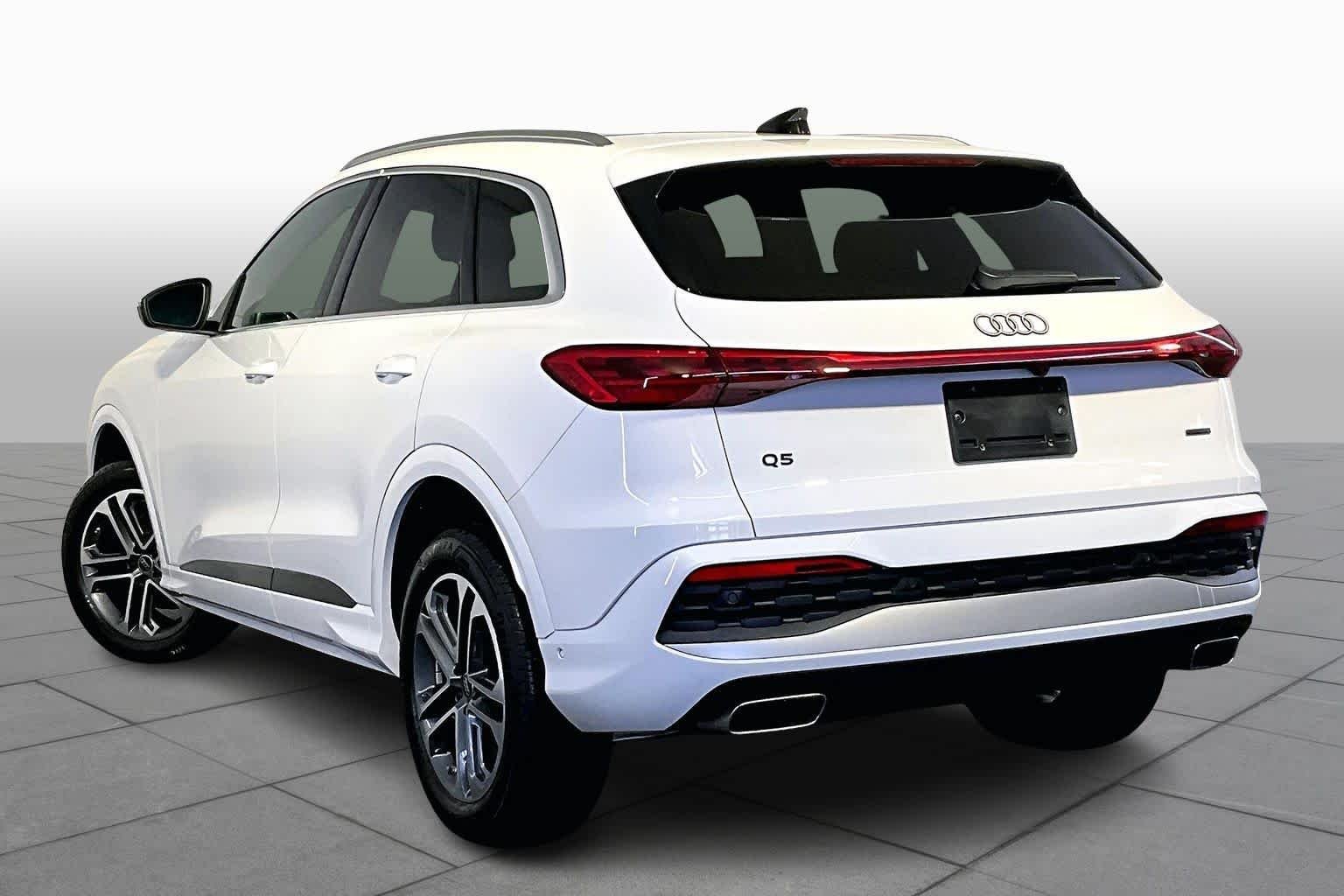 Used 2025 Arkona White Audi Premium image 12