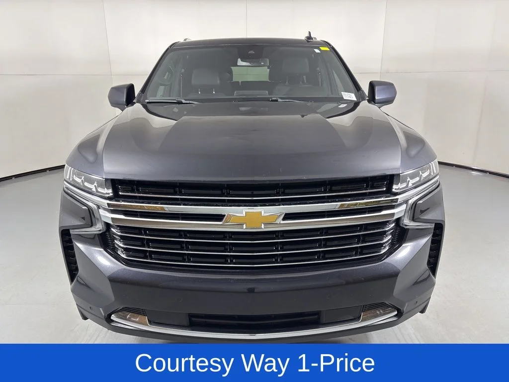 Used 2023 Gray Chevrolet LT image 4
