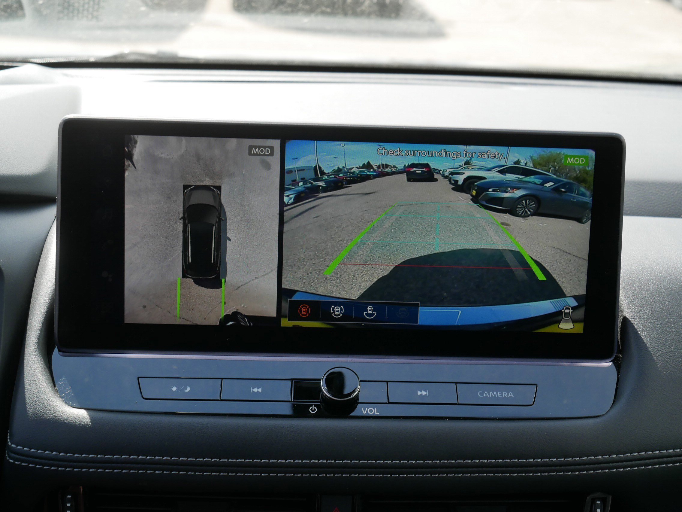 Certified Used 2025 Super Black Nissan SL image 27