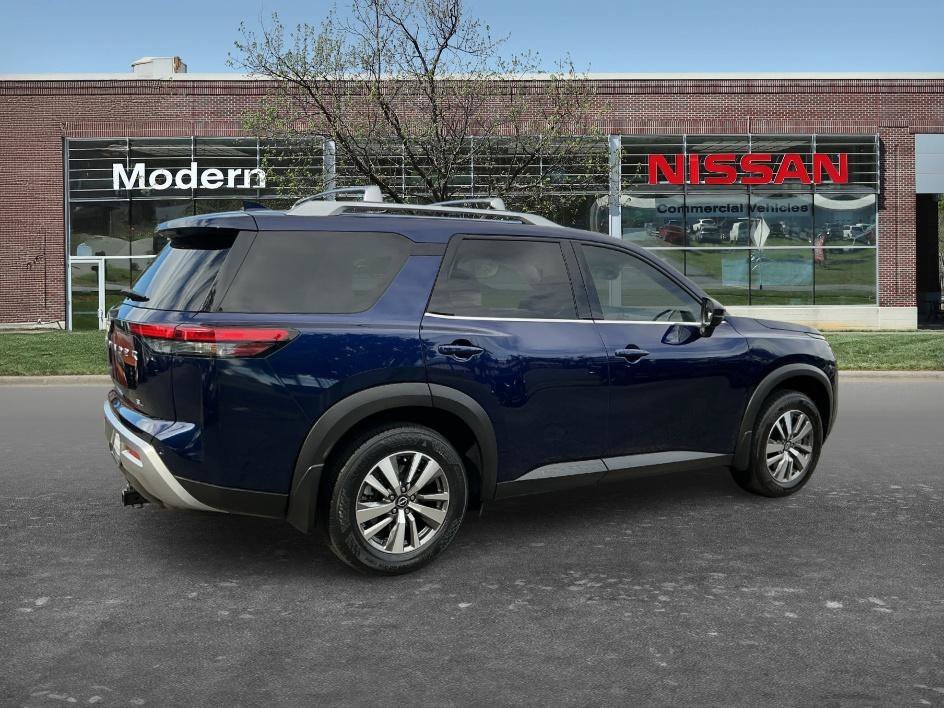 Certified Used 2022 Deep Ocean Blue Pearl Nissan SL image 4