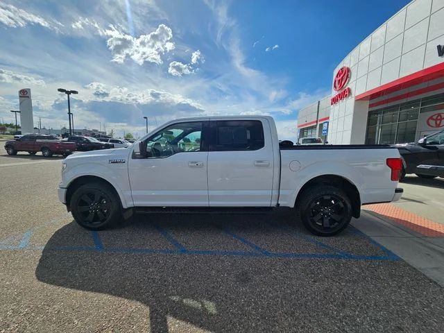Used 2019  Ford Lariat image 9