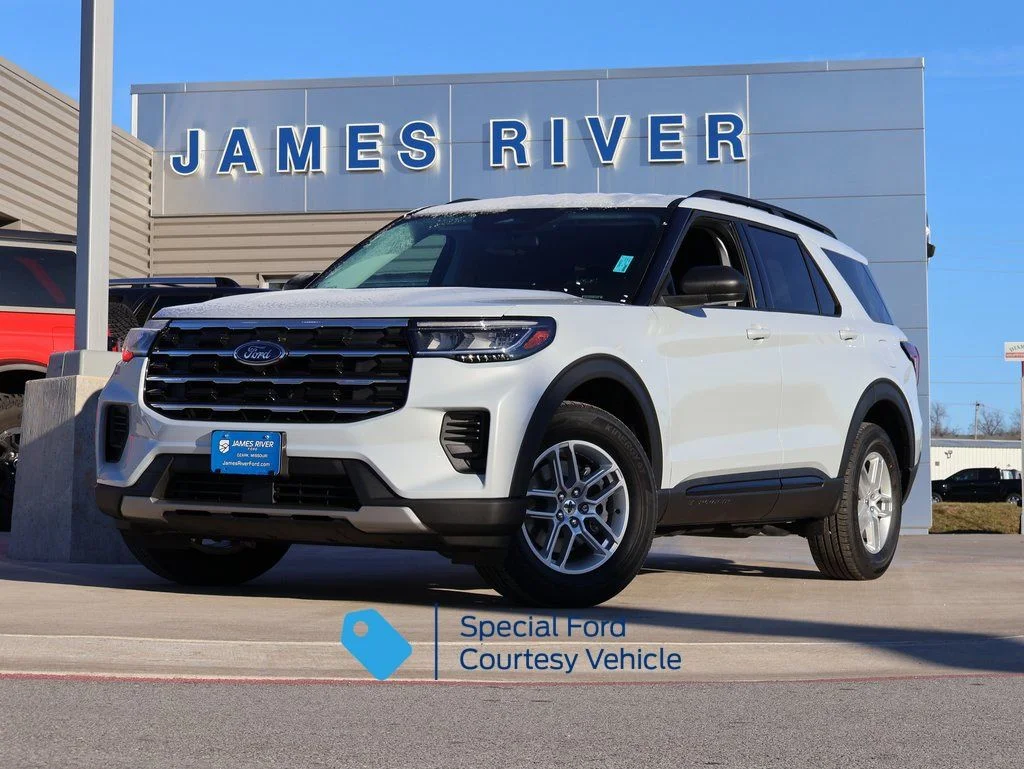2026 Ford Explorer Active 4WD's photo