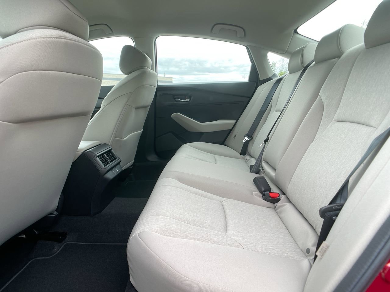 2025 Honda Accord LX - Photo 47