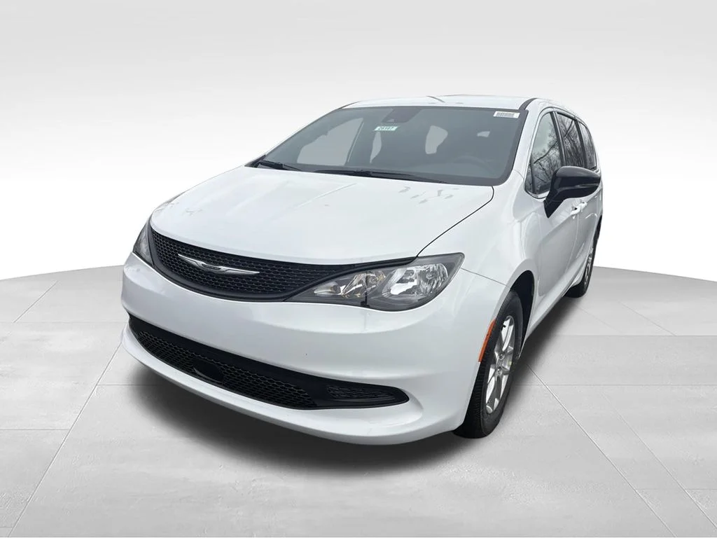 New 2026 Bright White Clear-Coat Exterior Paint Chrysler LX image 7
