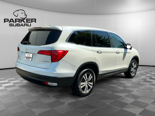 Used 2017 White Diamond Pearl Honda EX image 5