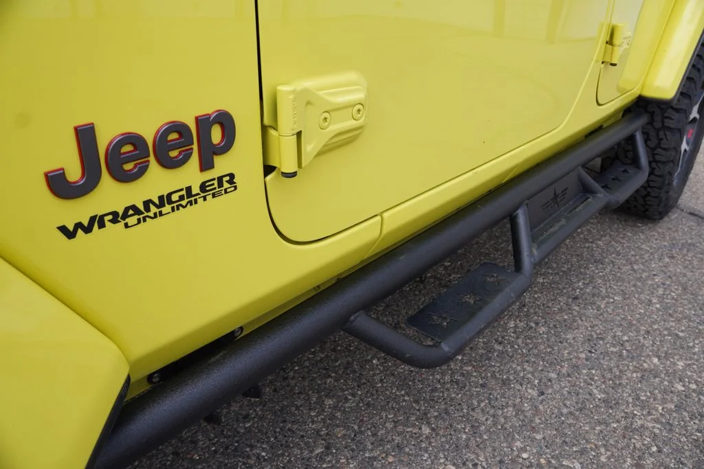 Used 2022 High Velocity Clearcoat Jeep Unlimited Rubicon image 15
