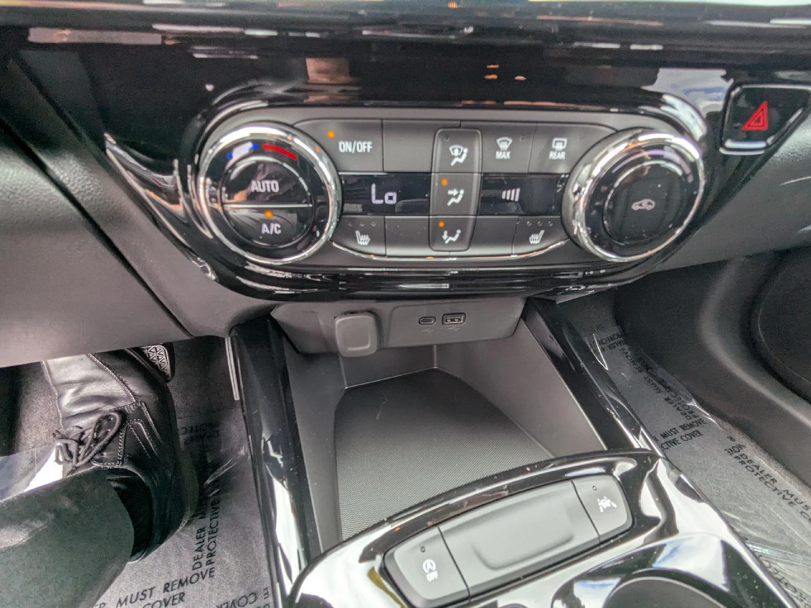 2026 Chevrolet Trax RS - Photo 36