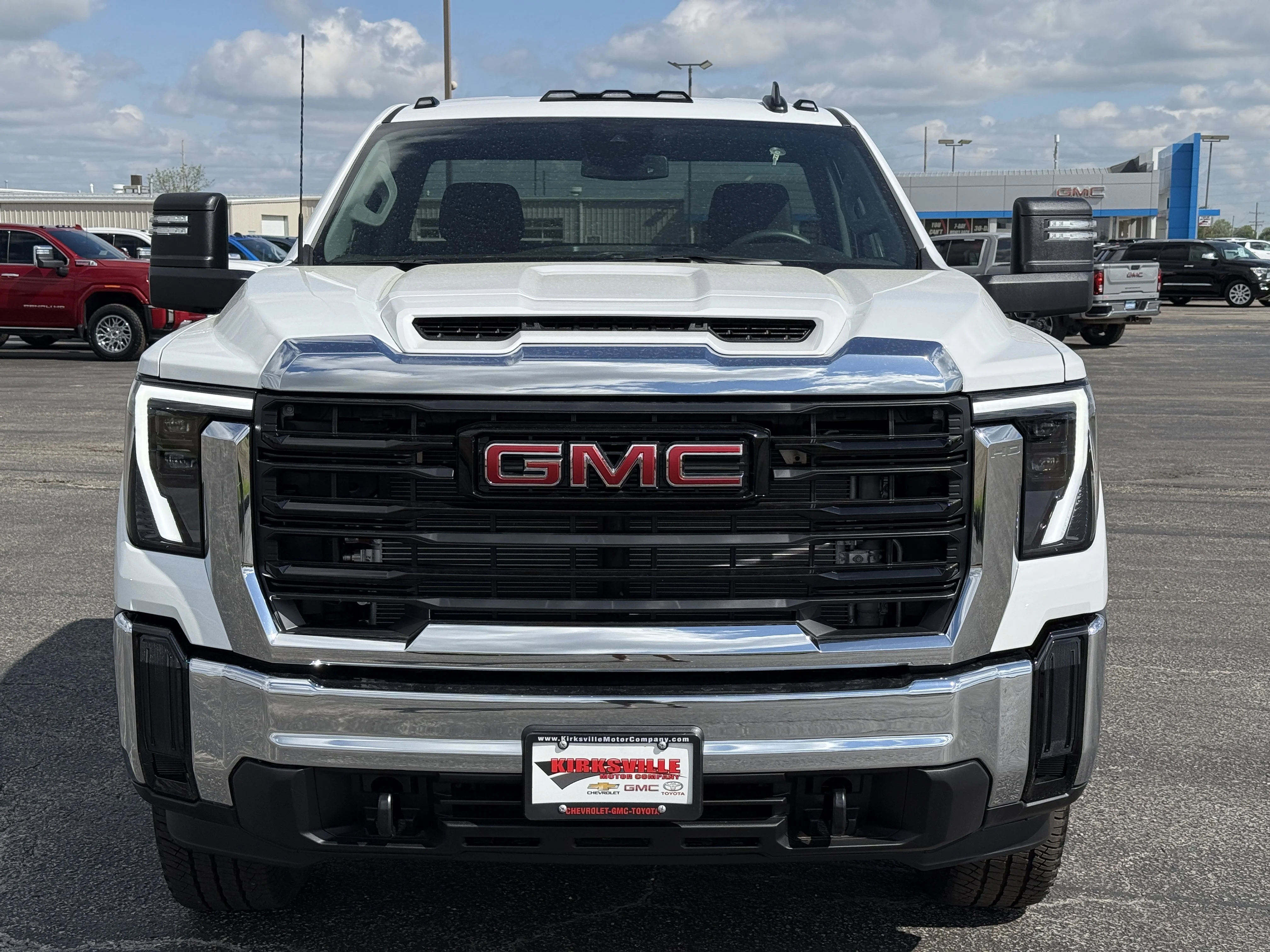 2026 GMC Sierra 3500HD Pro - Photo 9