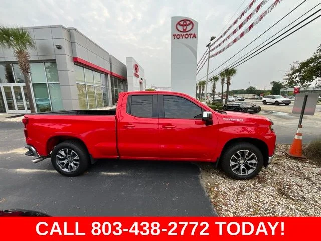 Used 2019 Red Chevrolet LT image 2