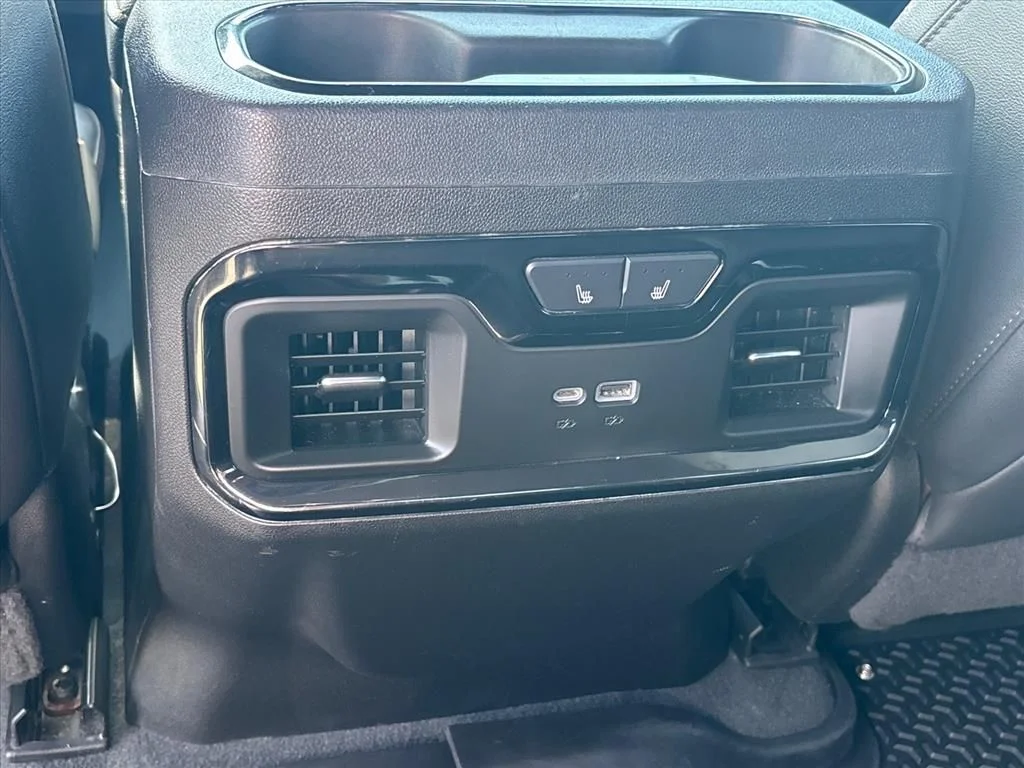 Used 2022 Black GMC AT4 image 20